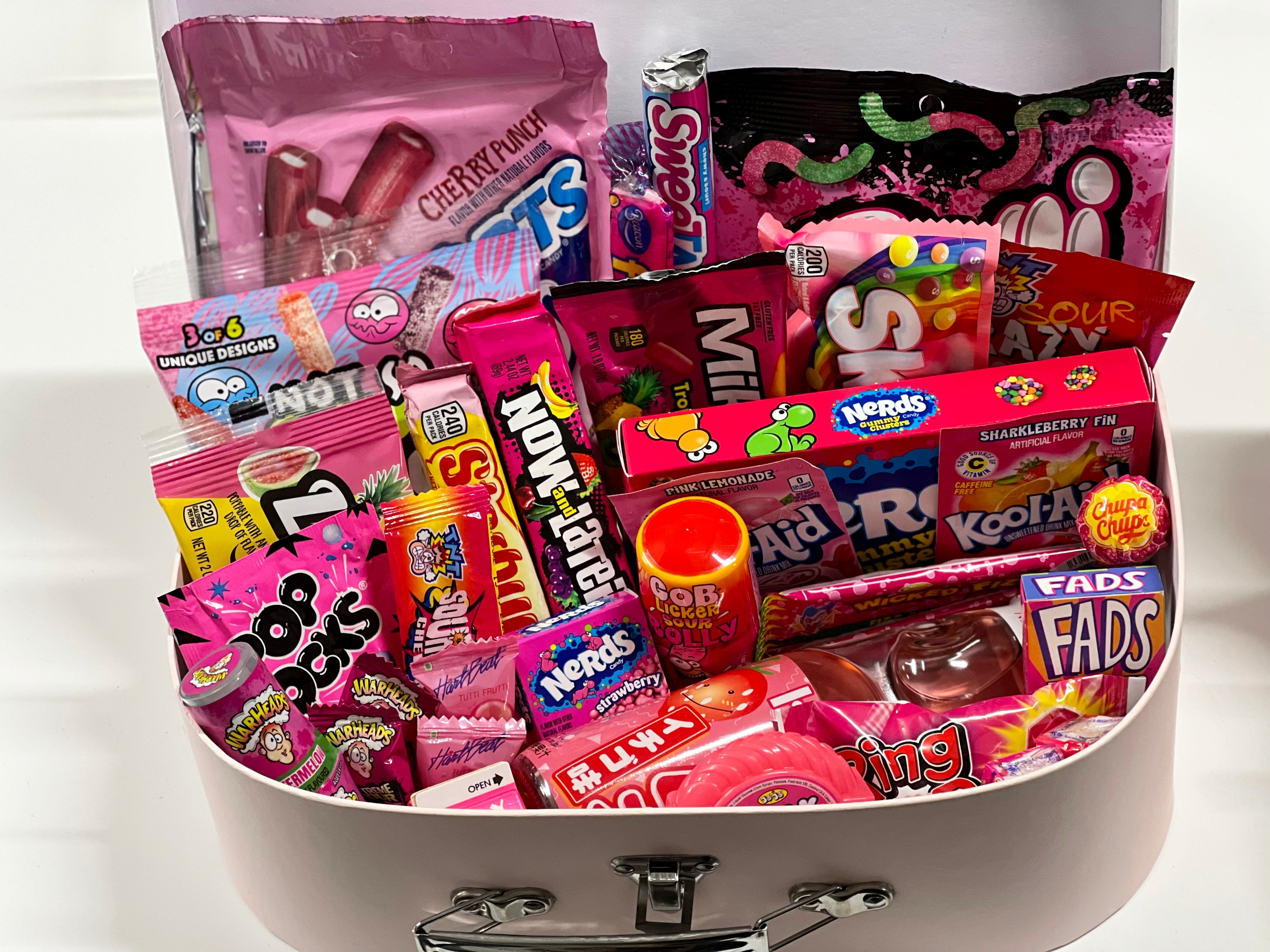 large-candy-case-sweet-temptations-candy-bar